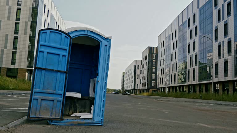 Best VIP or Luxury Restroom Trailers  in Northridge, OH